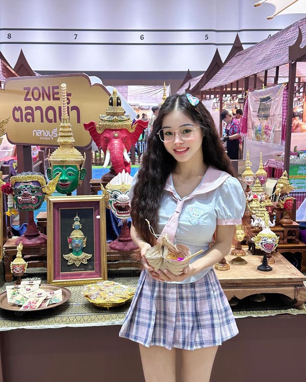 Aurora แจกวาร์ป น้อง เต้าหู้ สาวจีน ดาวติ๊กต็อค น่ารัก เซ็กซี่ 18+ 25