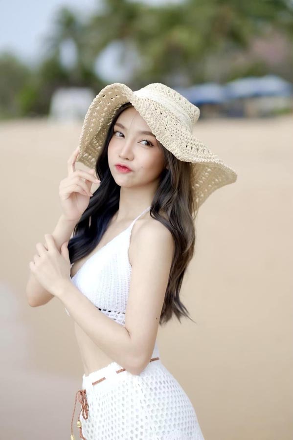 Bunny Ged แจกวาร์ป นางแบบ เซ็กซี่ น้อง เกด ดาวทวิต Onlyfans 18+ 20