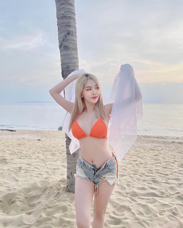 Xuann world ดีเจ นางแบบ ป๊อบ พรชิตา หุ่นเด็ด ดาวติ๊กต็อค ยั่ว เด็ด 18+ 25