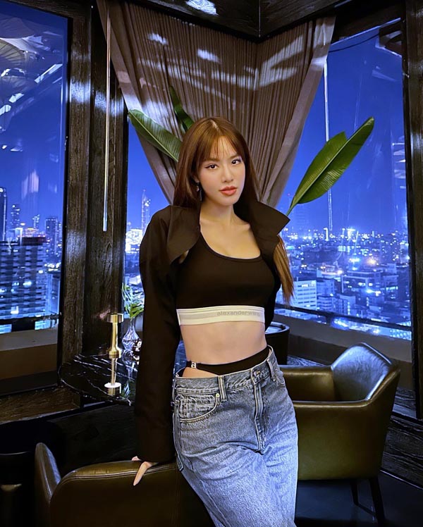 เกรซ กาญจน์เกล้า แจกวาร์ป ดารา หน้าสวย ยุค90 หุ่นแซ่บ ไม่มีเปลี่ยน 2