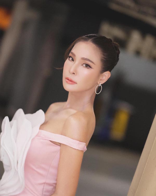 ปาย สิตางศุ์ แจกวาร์ป นางแบบ นักแสดง หุ่นแซ่บ อวดหุ่น บิกินี่ เด็ด 18+ 7