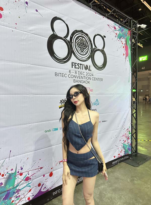 DJ Gamploy แจกวาร์ป น้อง แกมพลอย ดีเจ เซ็กซี่ ดาวติ๊กต็อค เด็ด 18+ 21