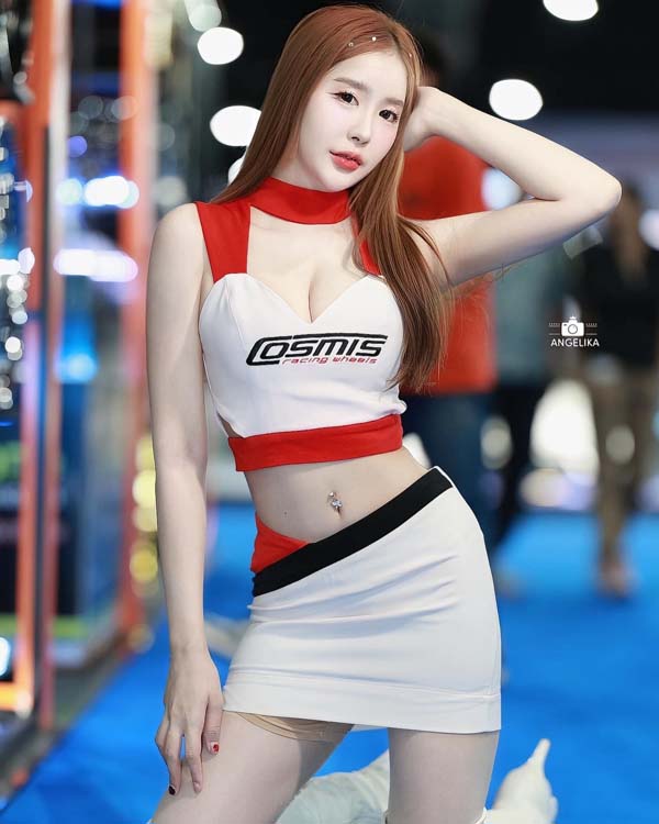 View Vorathida แจกวาร์ป วิว วรธิดา เน็ตไอดอล หน้าหมวย บิกินี่ เด็ด 18+ 13