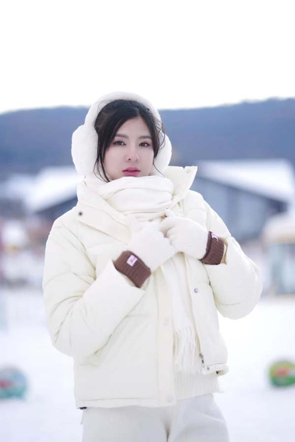 Benya Rattana แจกวาร์ป แบมโบว์ นางแบบ หน้าหมวย อกใหญ่ โอลี่แฟน 5