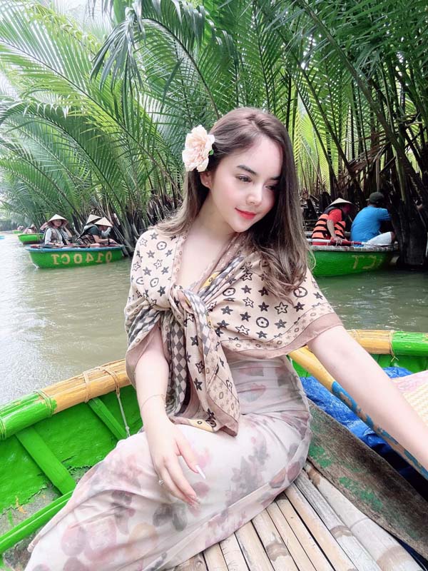 parewanitradi แจกวาร์ป แพรวา นางแบบ หน้าหวาน ดาวติ๊กต็อค เด็ด 18+ 23