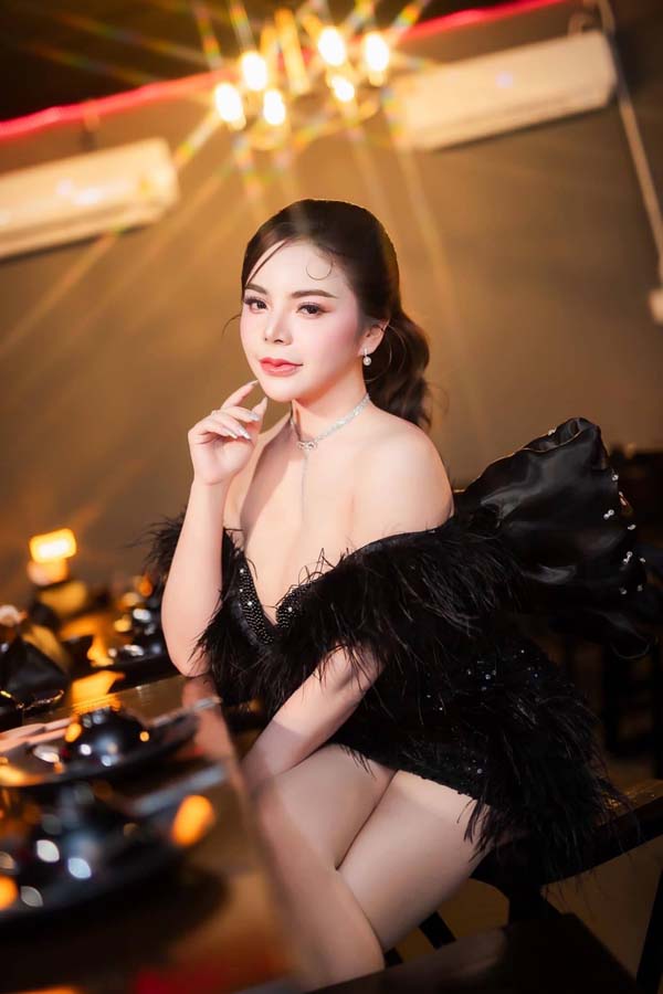 parewanitradi แจกวาร์ป แพรวา นางแบบ หน้าหวาน ดาวติ๊กต็อค เด็ด 18+ 4