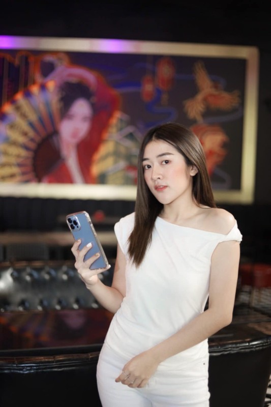 baifern nongnapat แจกวาร์ป ใบเฟิร์น ดาวติ๊กต็อค ติดแกรม หุ่นเด็ด 18+ 24