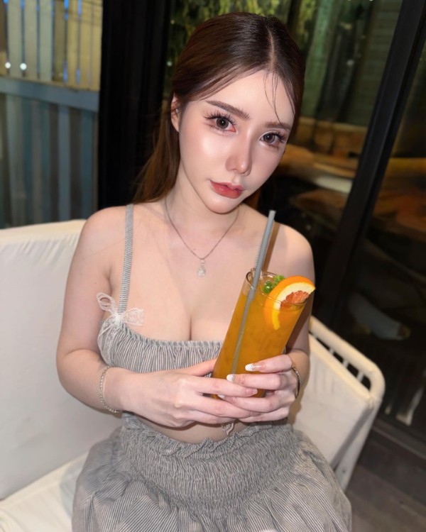 Gsaizy แจกวาร์ป ทราย ธัญญาลักษณ์ นางแบบ ดาวทวิต โคตรเอ็กซ์ 18+ 11