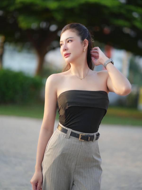 Bam bok tor แจกวาร์ป ไอดอล สายรีวิว คอนเทนต์ ติ๊กต็อค น่ารัก ยั่ว 18+ 18
