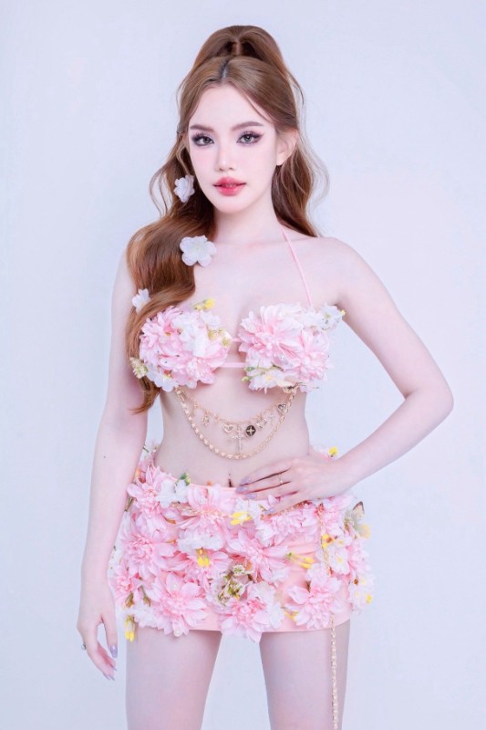 Baby supannee แจกวาร์ป เบบี้ สุพรรณี นางแบบ ผิวออร่า อกโต เด้ง 18+ 5