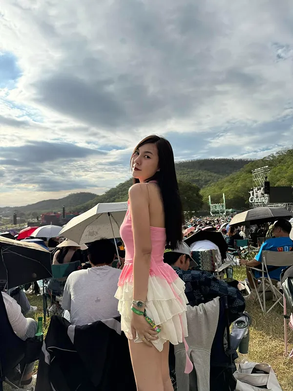ปุ๋ย นิศากร วาร์ปสาว pui nisakorn ครูสาว คอนเทนต์ยั่ว สายฮา รูปเด็ด 18+ 14